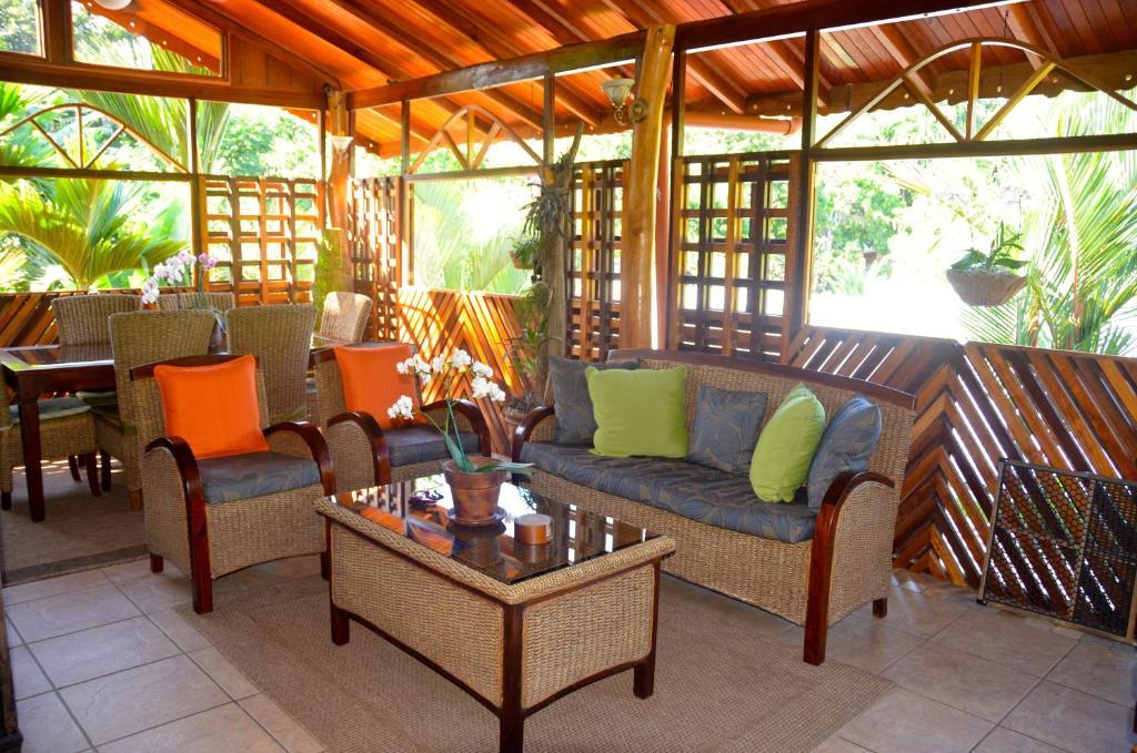 Physis Caribbean Bed & Breakfast Puerto Viejo de Talamanca Buitenkant foto