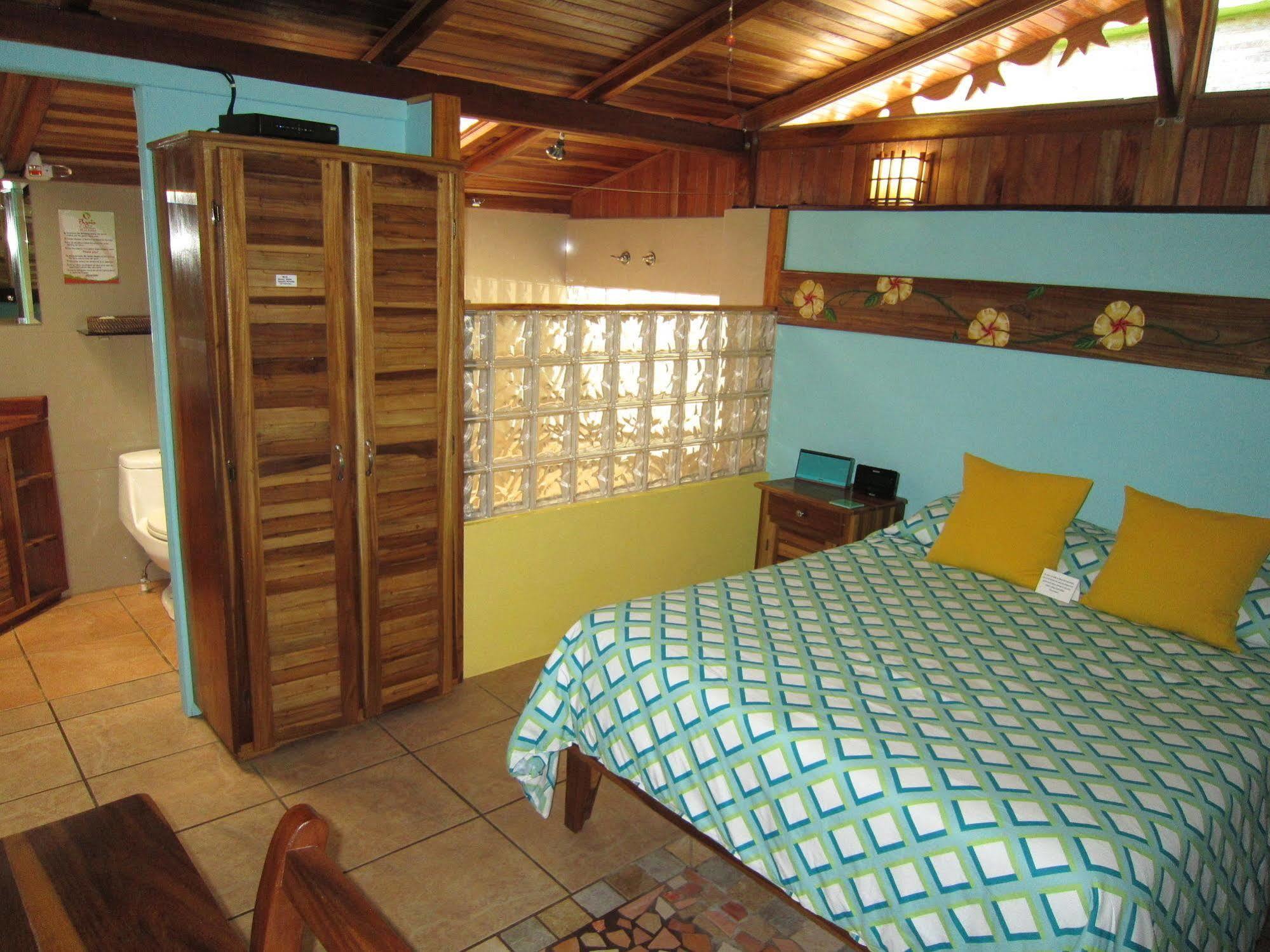 Physis Caribbean Bed & Breakfast Puerto Viejo de Talamanca Buitenkant foto